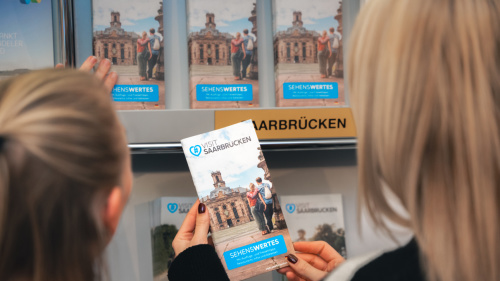 Tourist Info im Rathaus St. Johann Tourist Info im Rathaus St. Johann